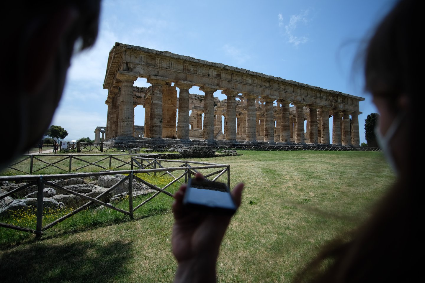 Unser Audioguide vor dem Hera II Tempel