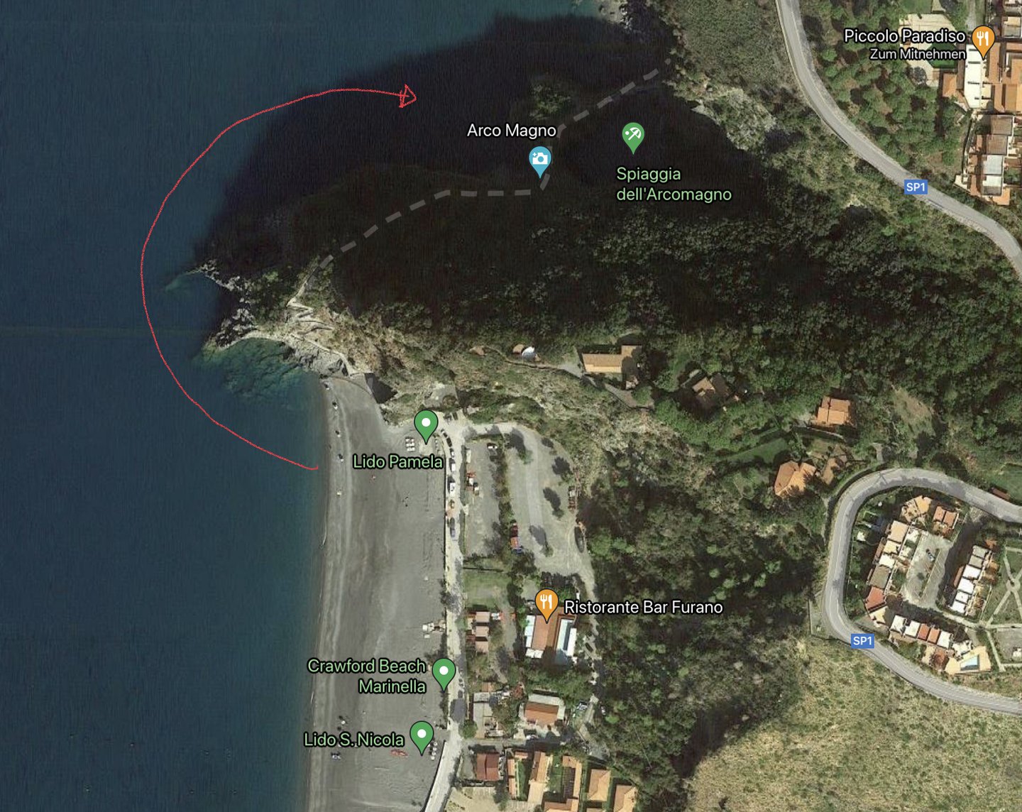 Die Route zum Schwimmen in die Nachbarbucht